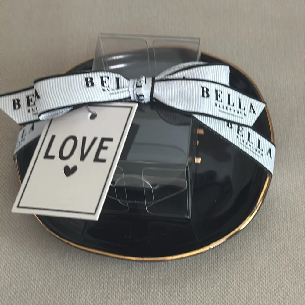 Bella Sleep and Spa Ceramic‎ Tray with Beauty Blender